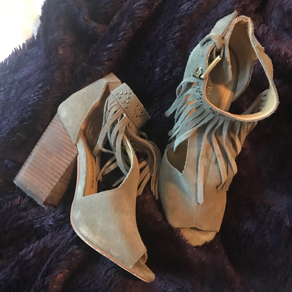 Chinese Laundry Fringed Heels